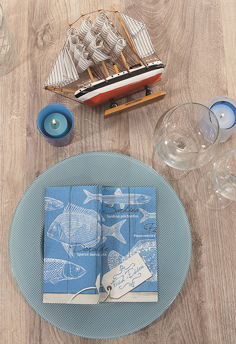 Neben klassischen Herbstmotiven gehören auch Designs für Fischesser zu den Neuheiten von Mank. Foto: Mank