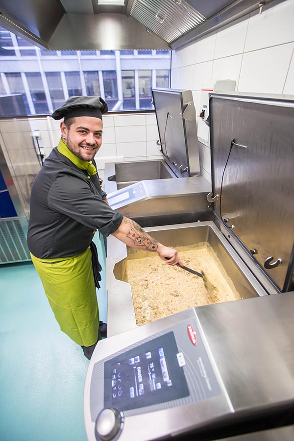 Durch die Kosteneinsparungen bei Wasser und Strom wird auch das kulinarische Angebot vielfältiger und attraktiver. Foto: Frima