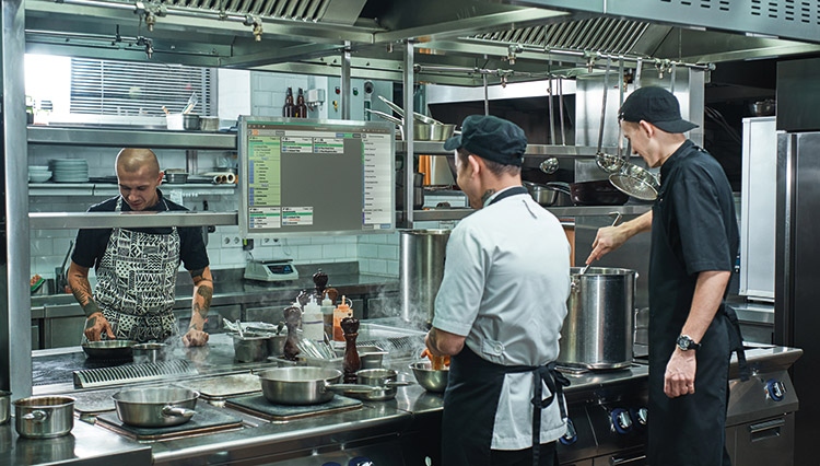 Über die digitale Optimierung der Prozesse in der Gastronomie von der Bestellung über die Produktion bis zur Abrechnung informiert Gastronovi. Foto: Gastronovi