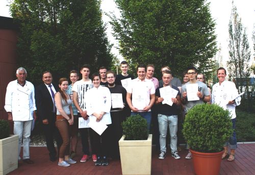 Sonne, Barbecue und viel gute Laune: Hupfer empfing kürzlich den Köcheclub Münsterland e. V. zu dessen traditionellem Sommerfest. Fotos: Hupfer