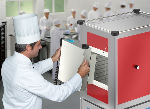 Dank der austauschbaren Heiz- und Kühlmodule bei Isobox Mobil von Hupfer haben Küchenchefs immer wieder aufs Neue die volle Wahlfreiheit bei den Kalt- und Warmfächern.