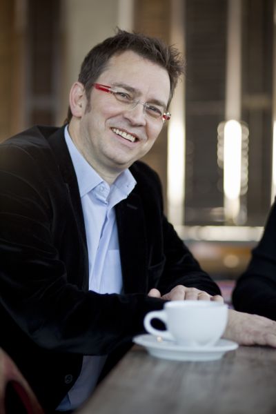 Der erste Kaffee-Sommelier Deutschlands Michael Gliss unterstützte Kahla bei der Entwicklung des Geschirrs für einen ausgezeichneten Kaffeegenuss.