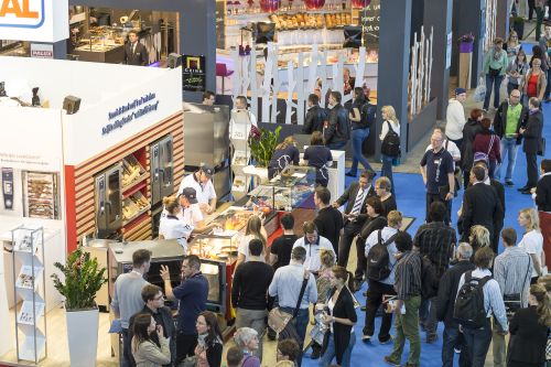 Bereits auf der Südback 2013 konnten Besucher- und Ausstellerrekorde aufgestellt werden. In diesem Jahr sind schon acht Monate vor dem Messestart rund 75 Prozent der geplanten Fläche fest gebucht – eine vielversprechende Zahl. Foto: Messe Stuttgart