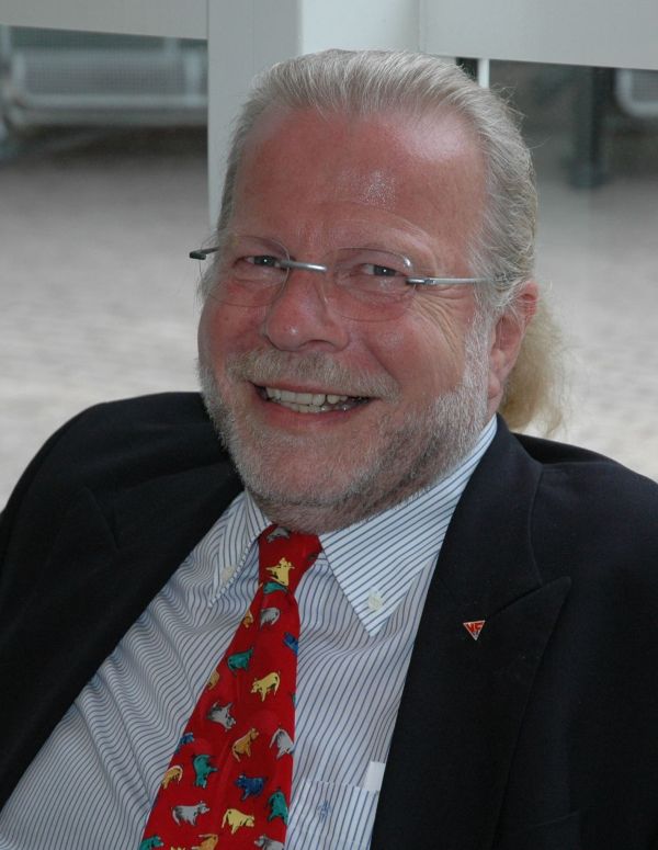 „Wir sehen einen immensen Bedarf an Beratungen und Schulungen, die wir künftig mit diversen Maßnahmen forcieren möchten“, erklärt Alfred Mueller, Ehrenpräsident und Leiter der AG Energie im VdF