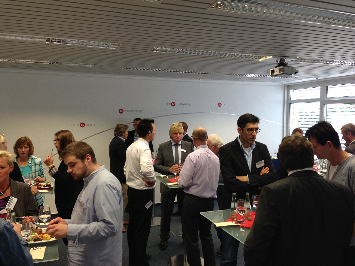 Der Denktopf kocht weiter. Diesmal lud der Fachhändler Hörstke seine Kunden zu Küppersbusch ein. Foto: Hörstke