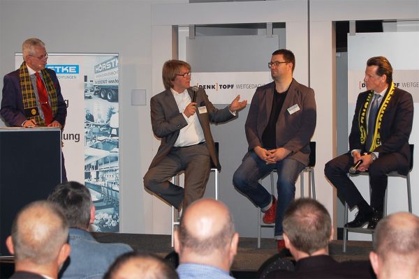 Der Tag begann für die 160 Gäste mit einer informativen und emotionalen Podiumsdiskussion zwischen (v.r.) Peter Hörstke Geschäftsführer Hörstke, Heiko Metz, Standortleiter der Arche in Düsseldorf und Klaus Hübenthal, Hauptgeschäftsführer Dehoga. Fotos: Hörstke