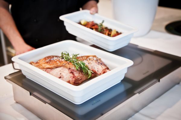 Die Newcomers‘ Area auf der Internorga hat sich zu einem echten Sprungbrett für Unternehmen entwickelt, auch für das innovative Warmhaltesystem Induct-Warm von Gastros. Foto: Gastros